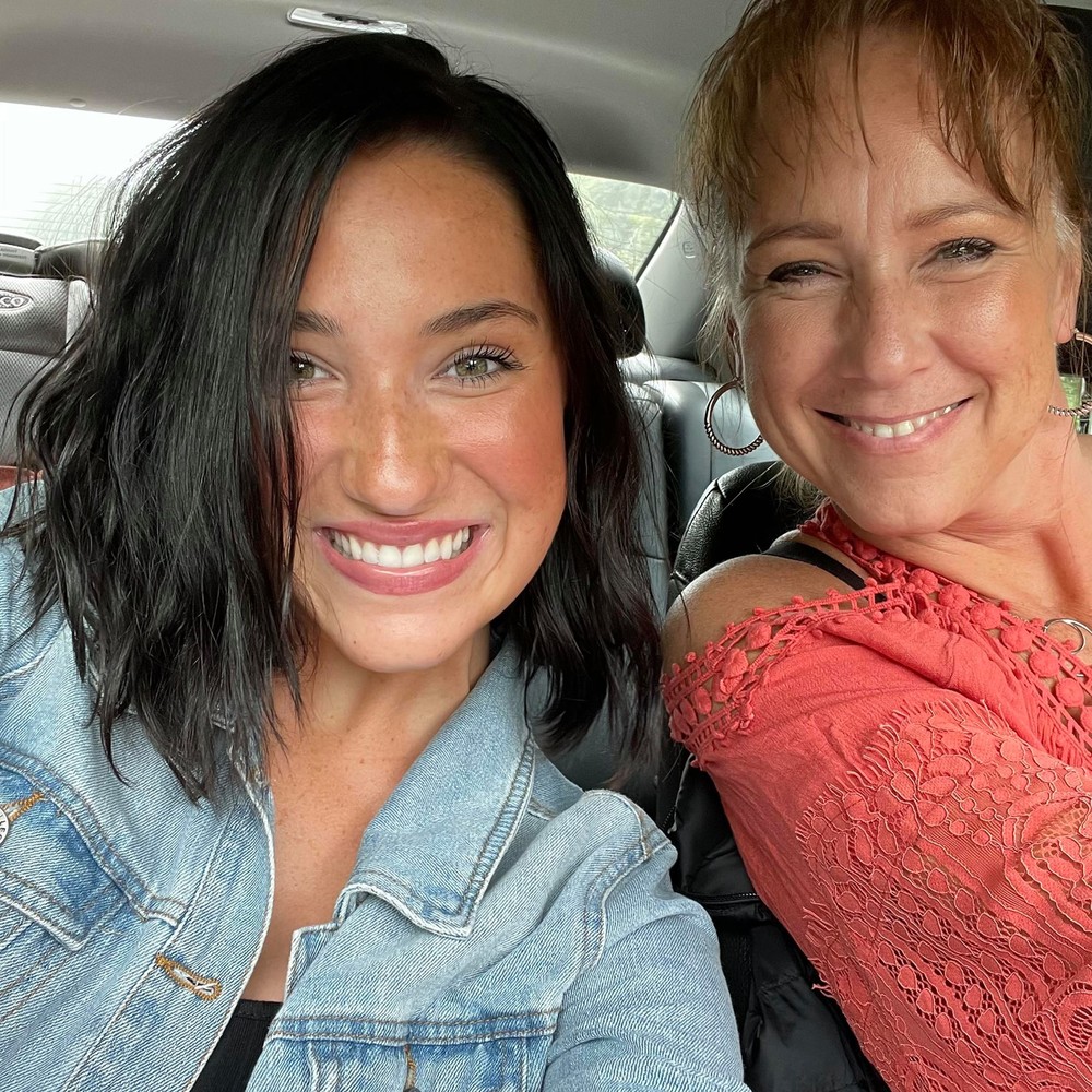 Meet your Posher, Kenzie